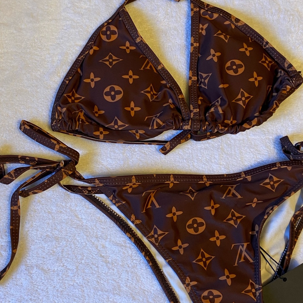 Bikini Set - Picture 2 of 4